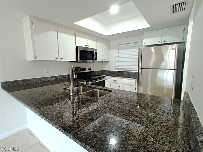 Foto del edificio - 630-636 SE 13th Pl