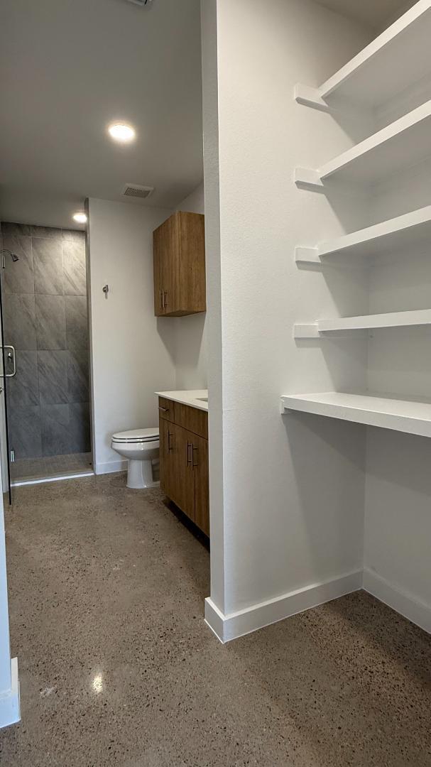 Foto del edificio - 601 Sapphire Ave