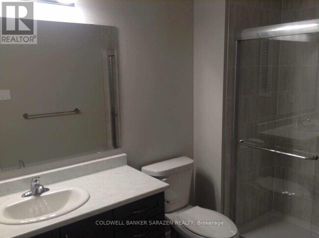 Photo du bâtiment - 856 Clarity Ave