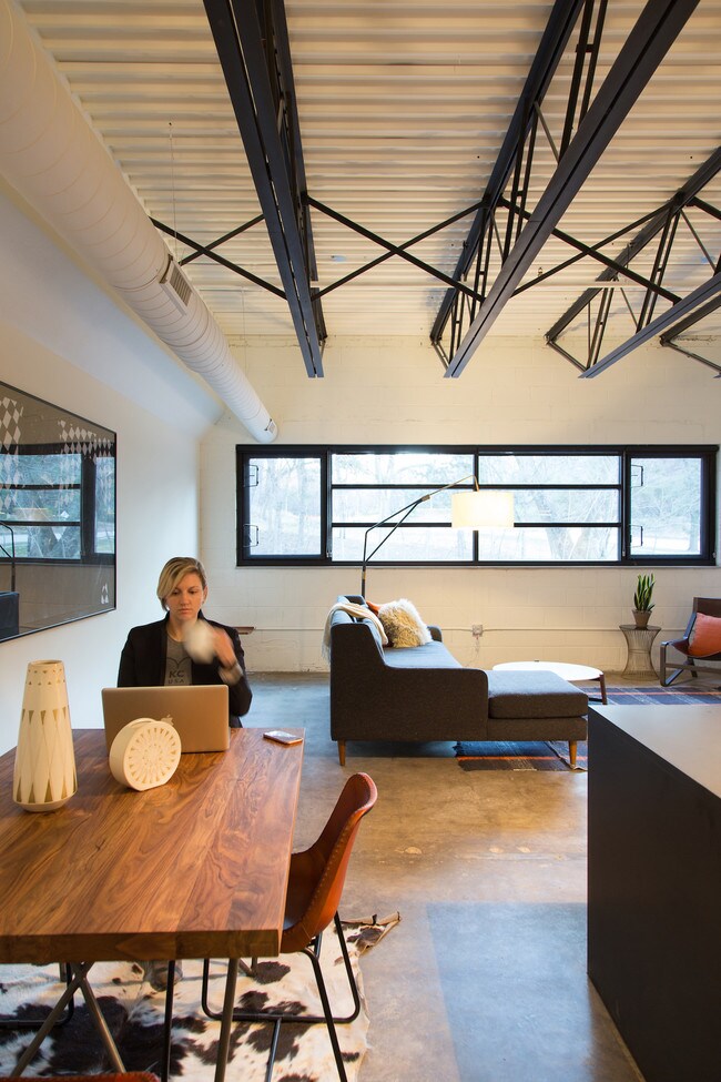 Building Photo - 3614 Karnes Blvd