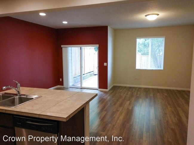 Building Photo - 3 br, 2.5 bath House - 5733 Karen Lynn Loop S