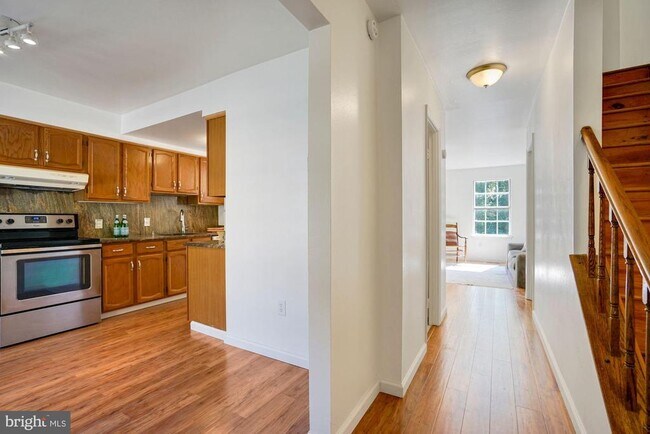 Foto del edificio - 6356 Shaundale Dr