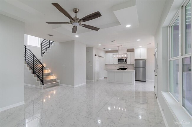 Foto del edificio - 5404 N Crown Point