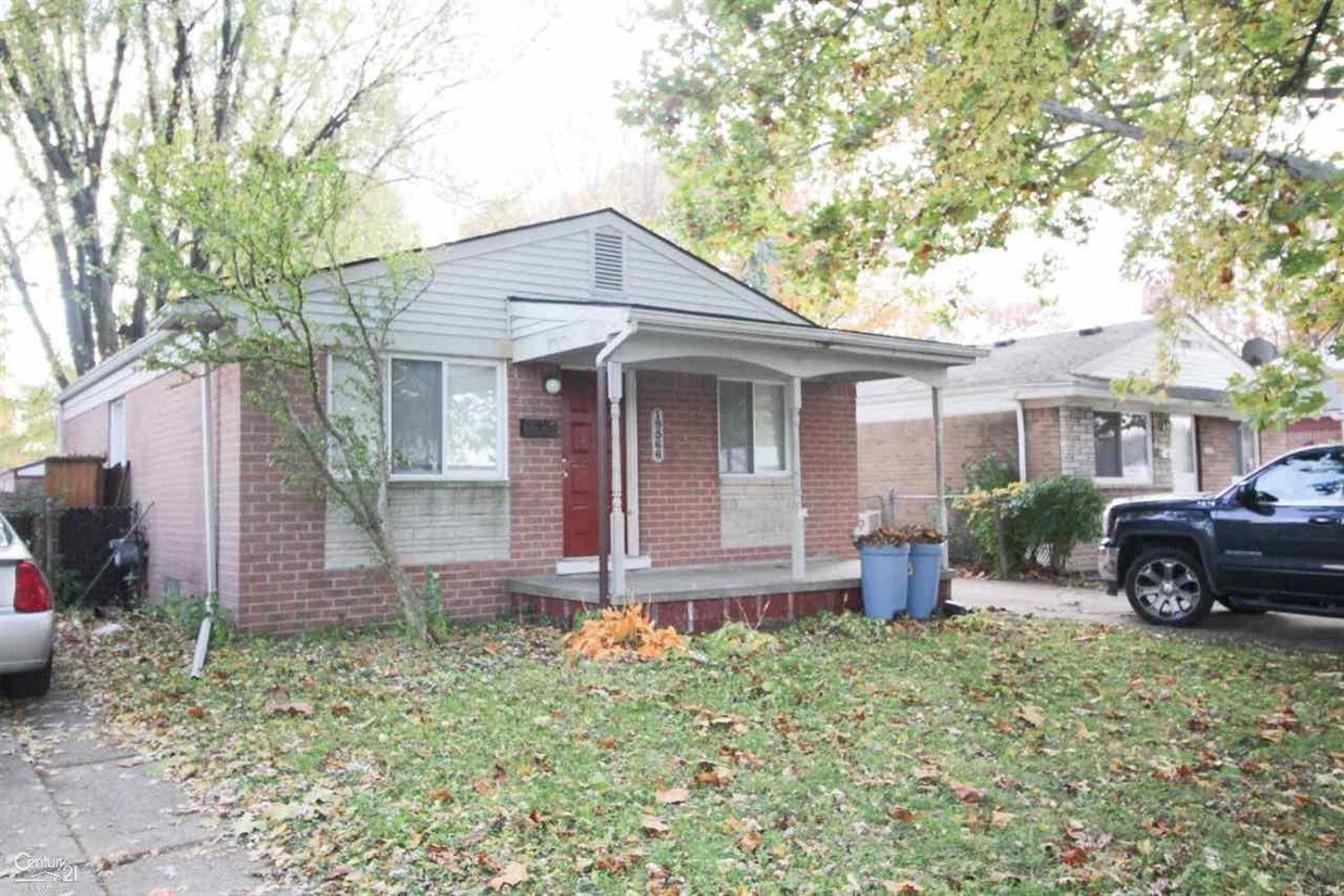 Foto principal - 19566 Colman St