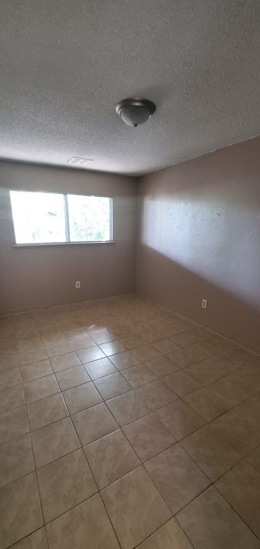 Foto del edificio - Empire Charming Single Story 4 Bedroom Hom...