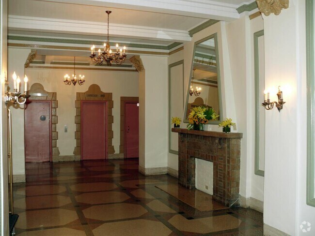 Building Photo - 166 Second Avenue
