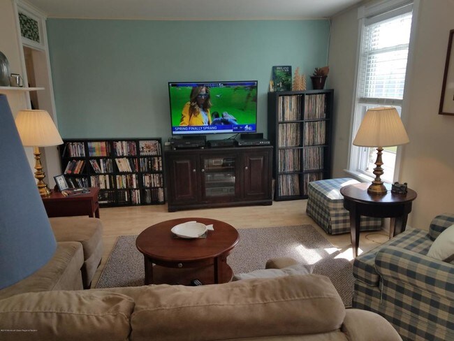 Foto del edificio - 1712 Beverly Ave