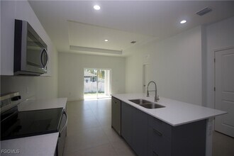 Building Photo - 1260 Milwaukee Blvd