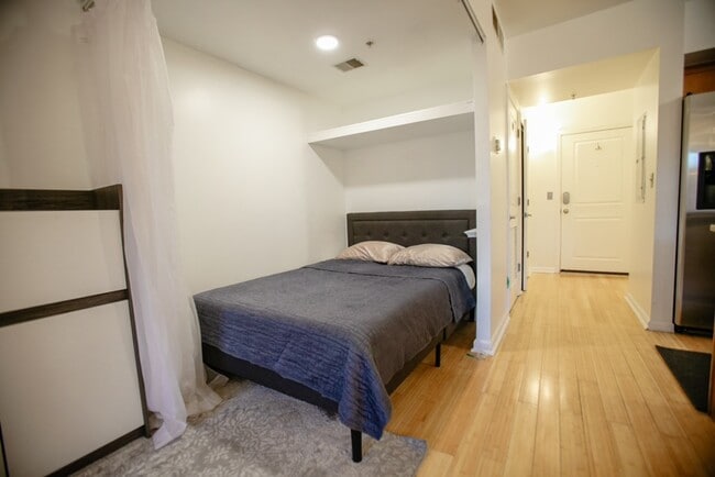 Foto del edificio - 7915 Eastern Ave