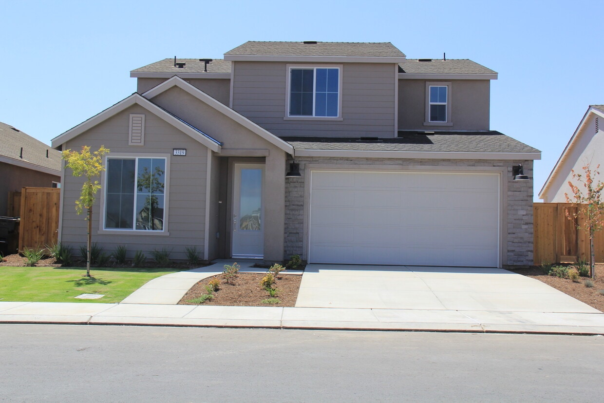 Primary Photo - 3319 Golden Trails Ln