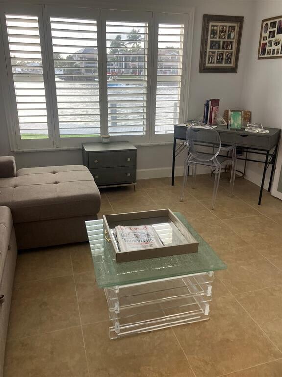 Foto del edificio - 3114 Ocean Blvd