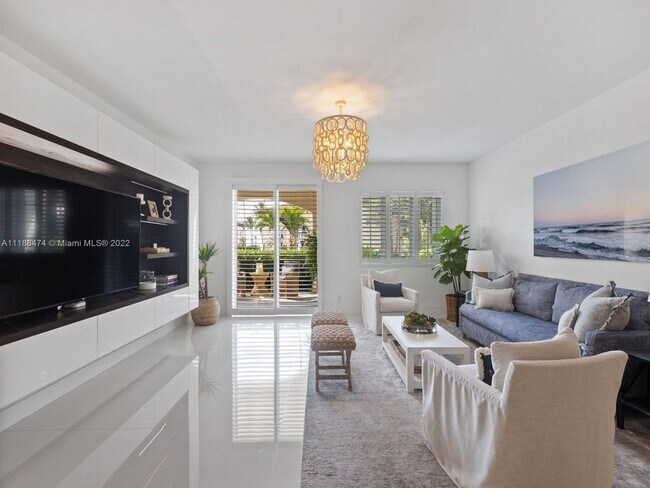 Building Photo - 19113 Fisher Island Dr