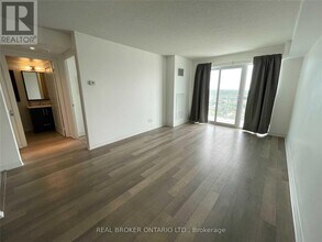Building Photo - 275 Yorkland Rd