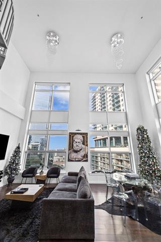 Foto del edificio - 2323 N Houston St