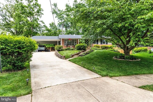 Building Photo - 2541 Villanova Ct