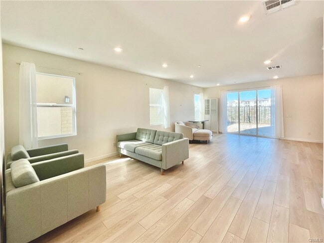 Building Photo - 27816 Marquee Dr