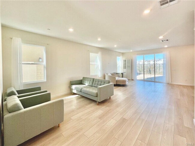 Foto del edificio - 27816 Marquee Dr