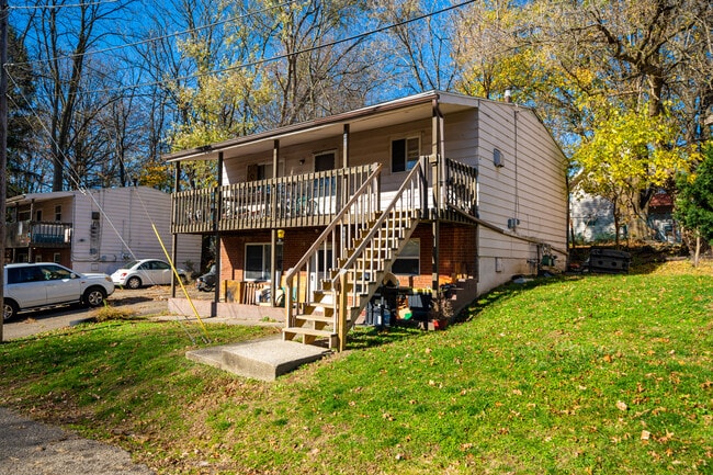 Building Photo - 512 Julien Cir