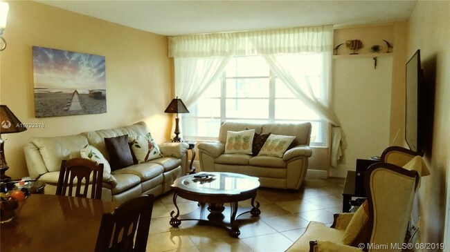 Foto del edificio - 3199 S Ocean Dr
