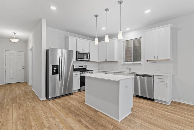 Foto del edificio - 408 Grace Lilly Dr