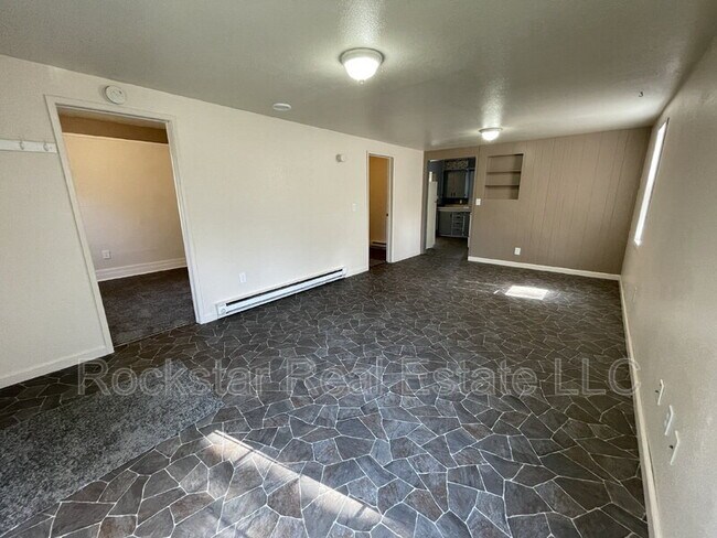Foto del edificio - 9714 E 6th Ave