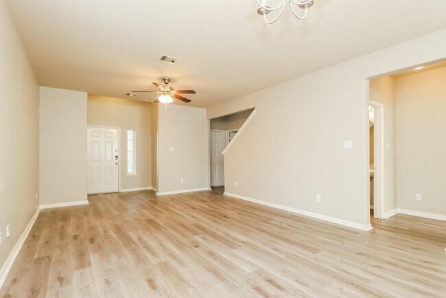 Building Photo - 13046 Rose Landing Dr