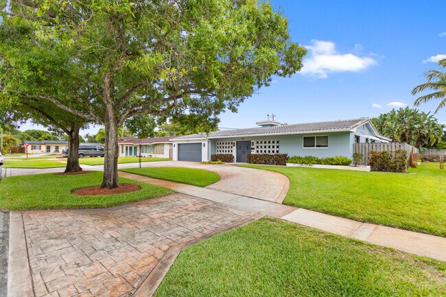 Foto del edificio - 5281 SW 4th Ct