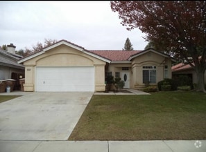 Building Photo - 8812 Fox Creek Ct