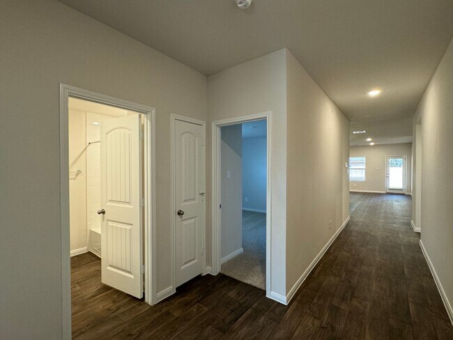 Building Photo - BRAND NEW 4 BR / 2.5 BA - 1831 SF One-Stor...