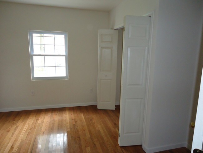 Building Photo - 8029 Erdrick St