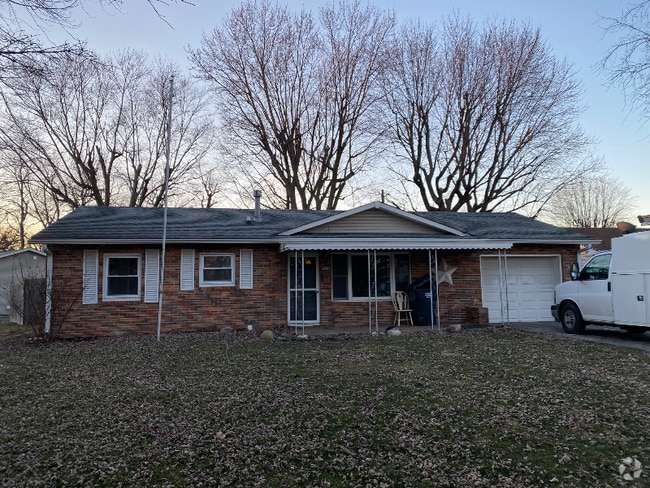 Building Photo - 528 Mooreland Dr