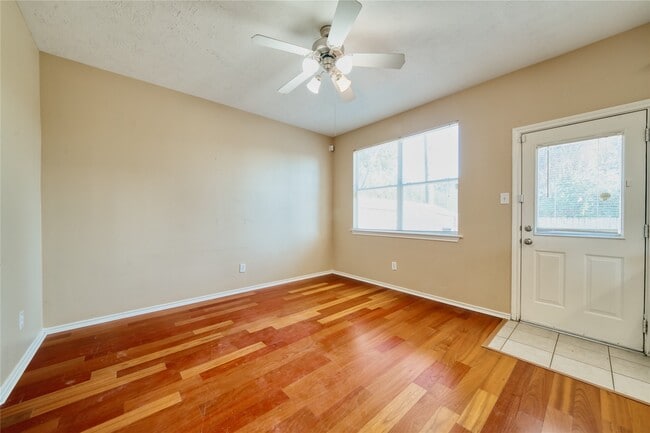 Building Photo - 2831 Hackamore Hollow Ln