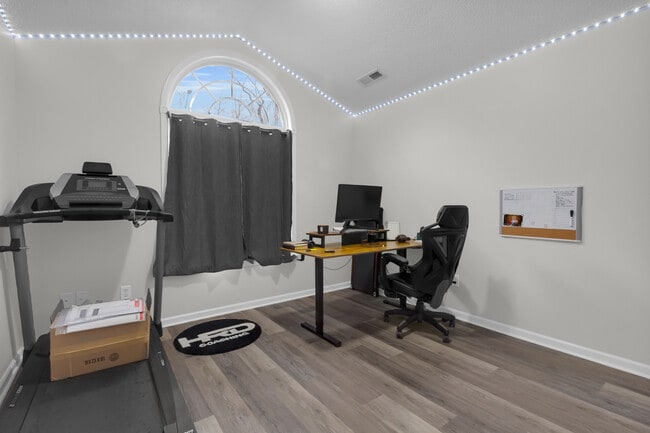 Building Photo - 3825 Elizabeth Ave