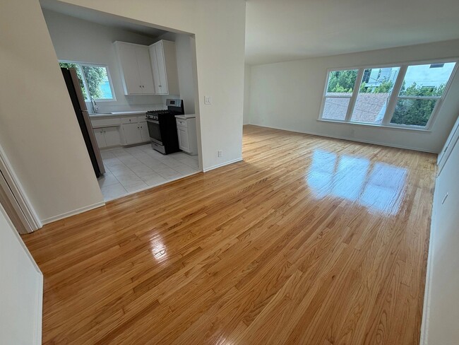 Building Photo - 1514 Orange Grove Ave