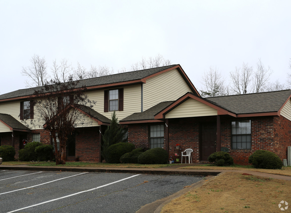 Primary Photo - Heritage Villas Apartments