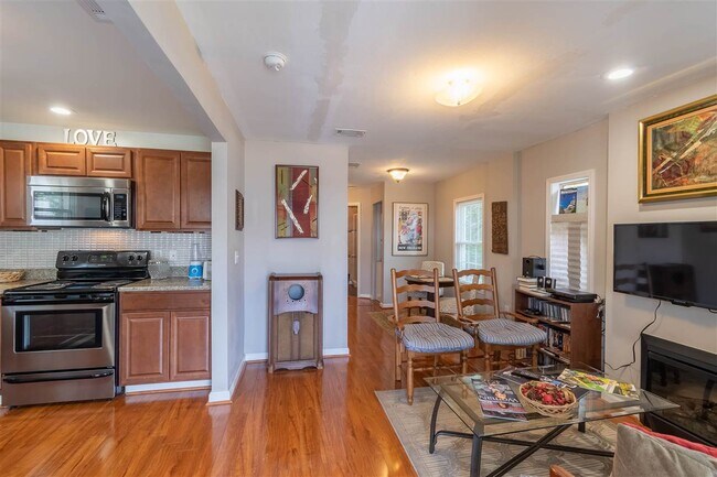 Foto del edificio - 811 Alabama St