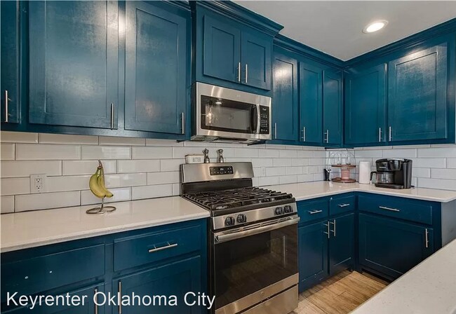 Building Photo - 4 br, 3 bath House - 2815 W Park Pl