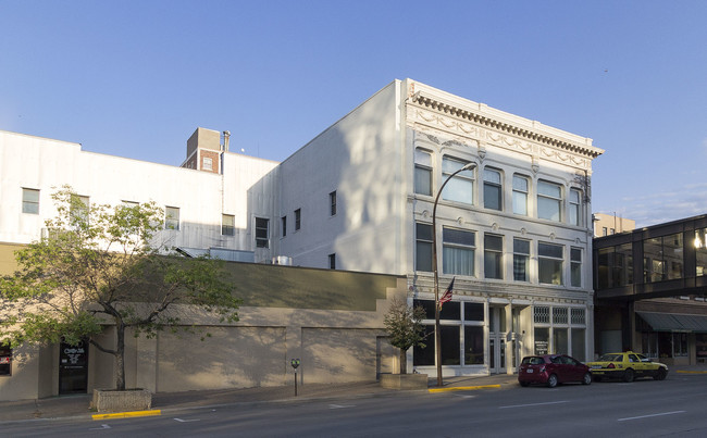 Building Photo - Century Plaza Apartments