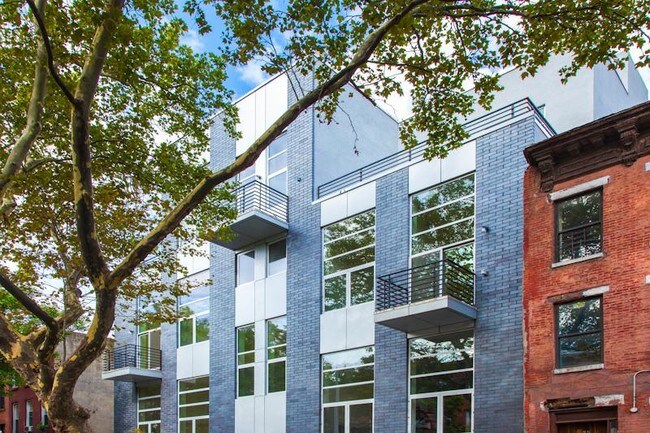 Foto del edificio - 93 Waverly Ave