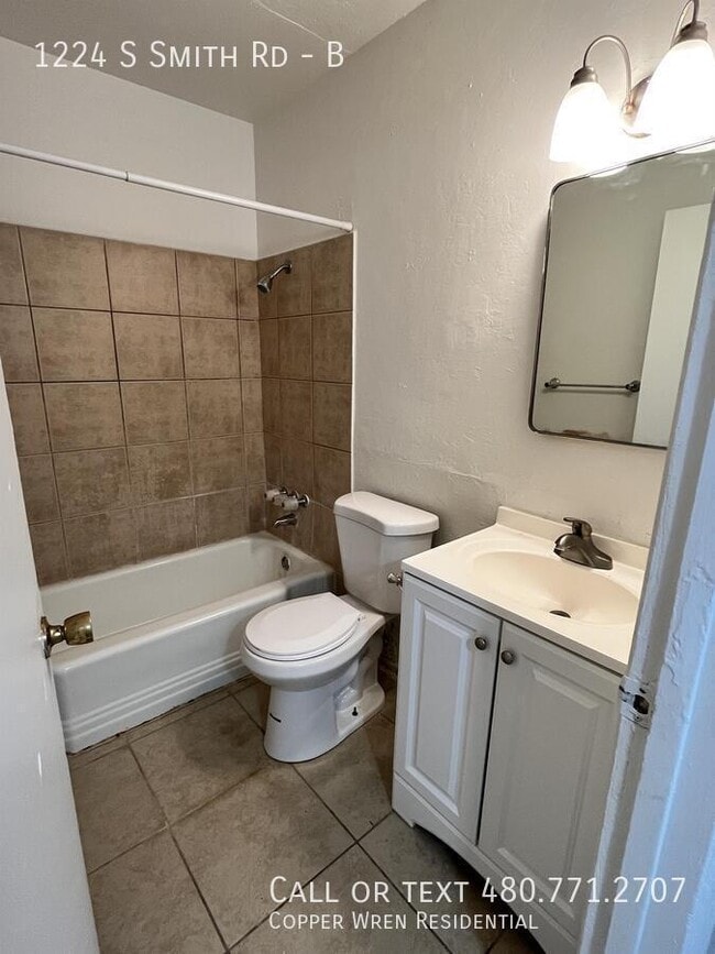 Foto del edificio - 1224 S Smith Rd