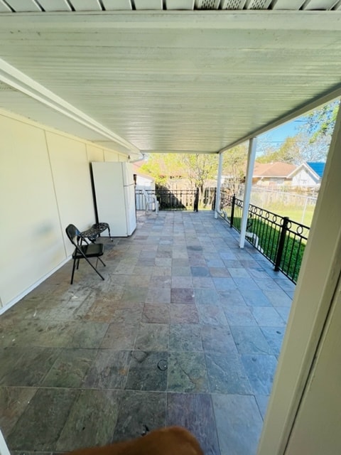 Foto del edificio - 208 Dale Ave