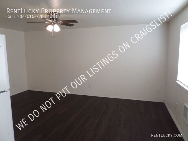 Foto del edificio - 218 3rd Ave SW