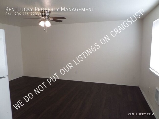 Building Photo - 218 3rd Ave SW