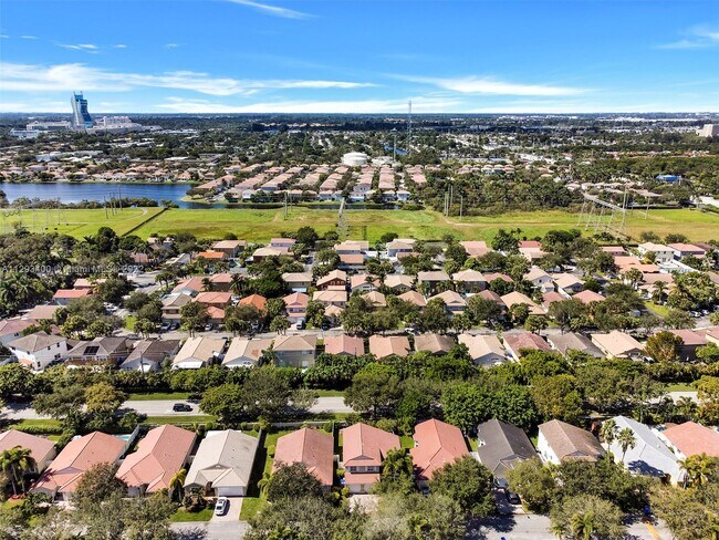 4971 SW 34th Terrace photo'