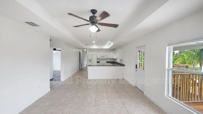 Building Photo - 2421 17th St W