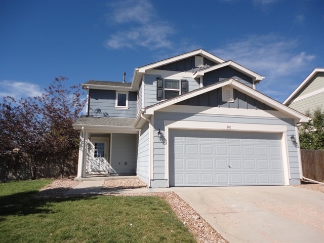 Primary Photo - 201 Stagecoach Ln