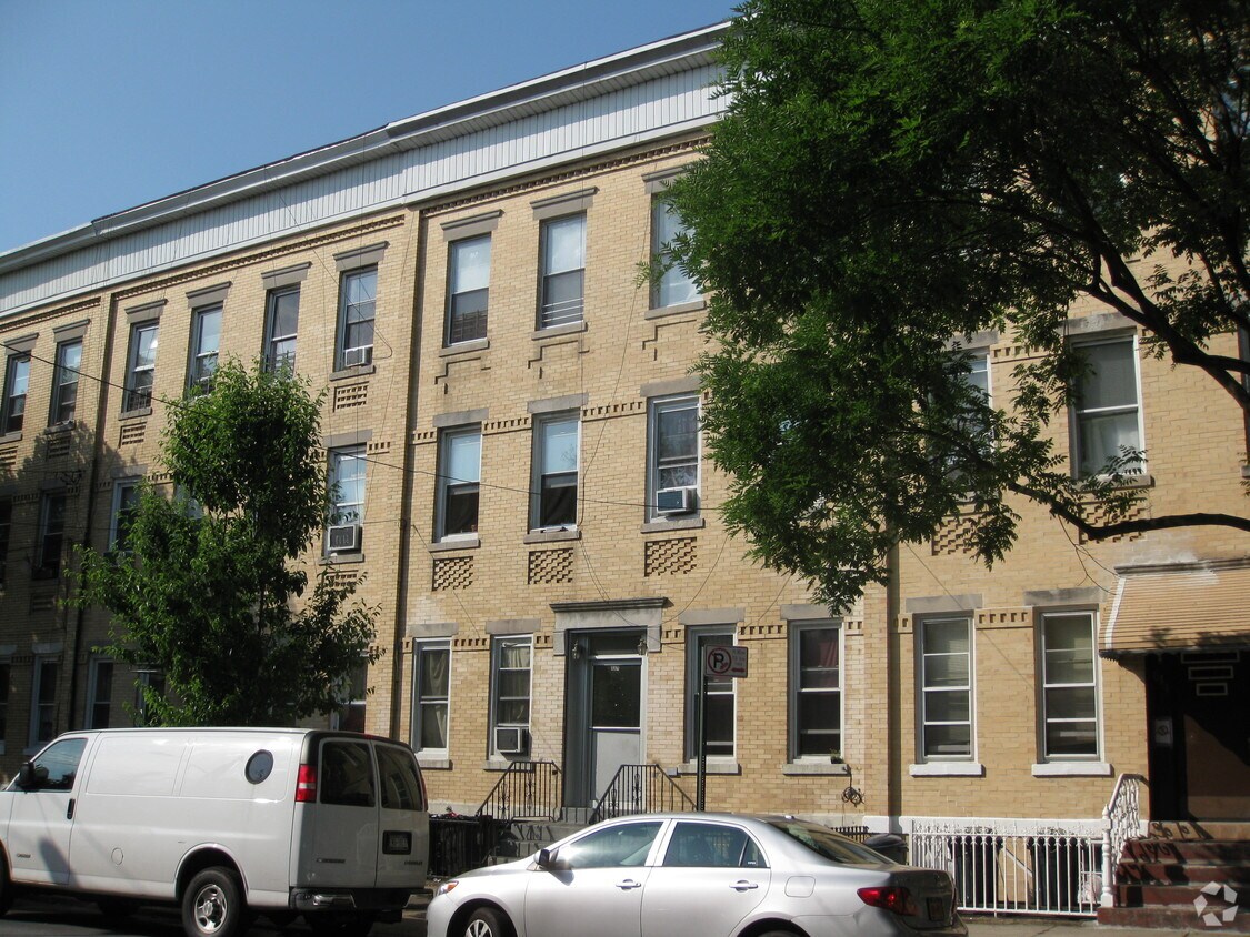 Building Photo - 648 73rd St