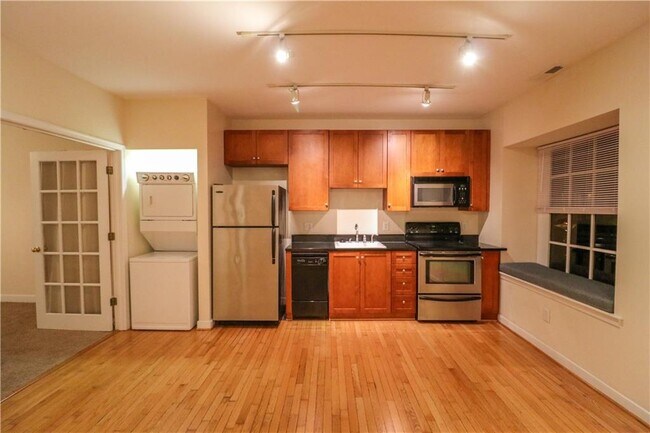 Building Photo - 219 N 19th St