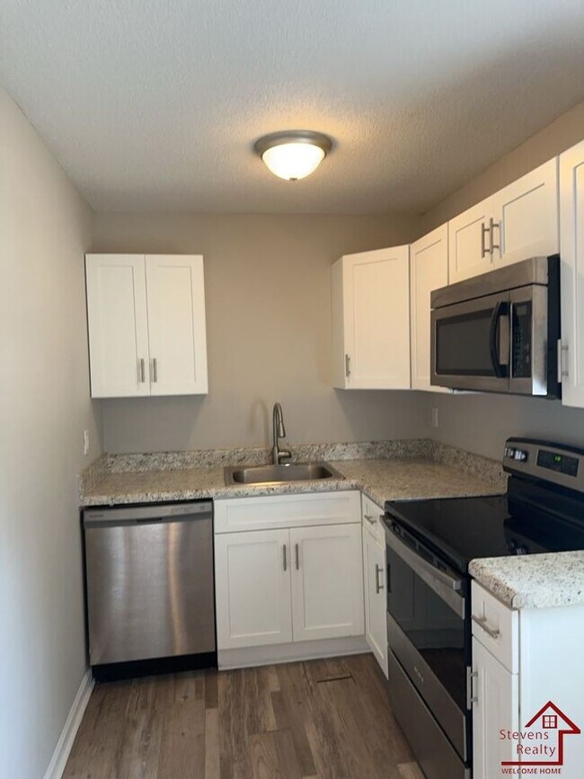 Building Photo - 4380 Delashmitt Rd