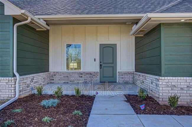 Building Photo - 203 Hope Ave